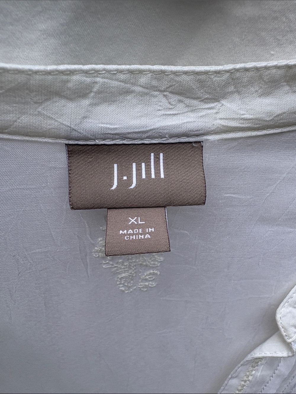 J. Jill White Embroidered Button-Front Tunic - Picture 2 of 10